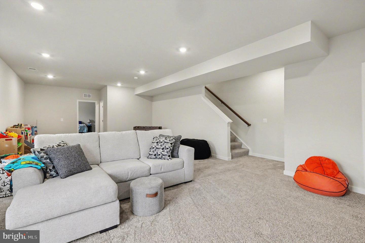 18508 NEWMACHAR CT, JEFFERSONTON, Virginia 22724, 5 Bedrooms Bedrooms, 19 Rooms Rooms,3 BathroomsBathrooms,Residential,For sale,18508 NEWMACHAR CT,VACU2012832 MLS # VACU2012832