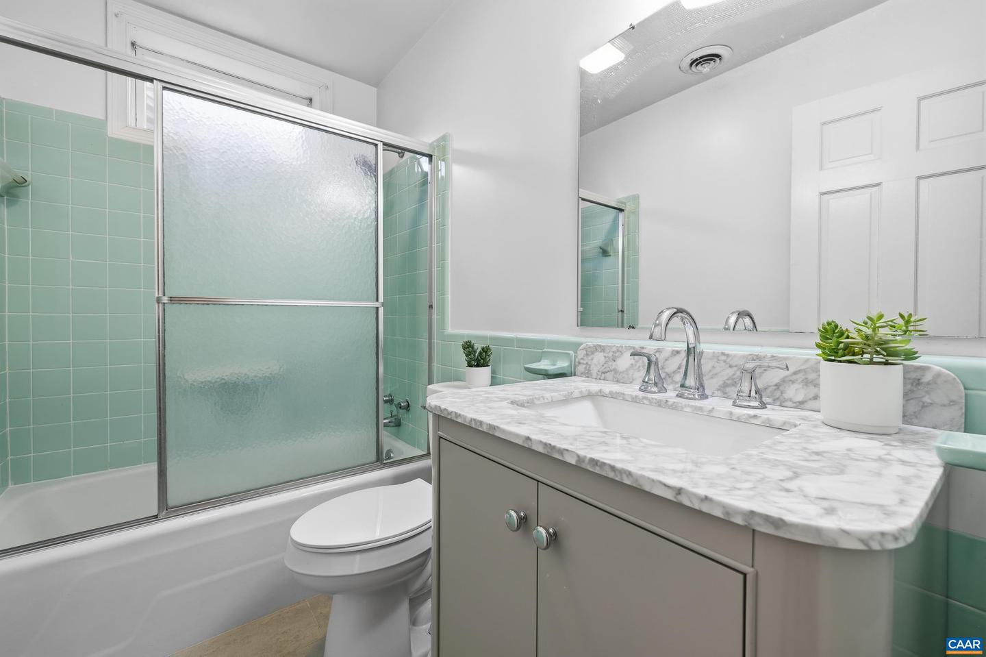 2515 NORTHFIELD RD, CHARLOTTESVILLE, Virginia 22901, 4 Bedrooms Bedrooms, ,3 BathroomsBathrooms,Residential,For sale,2515 NORTHFIELD RD,673888 MLS # 673888