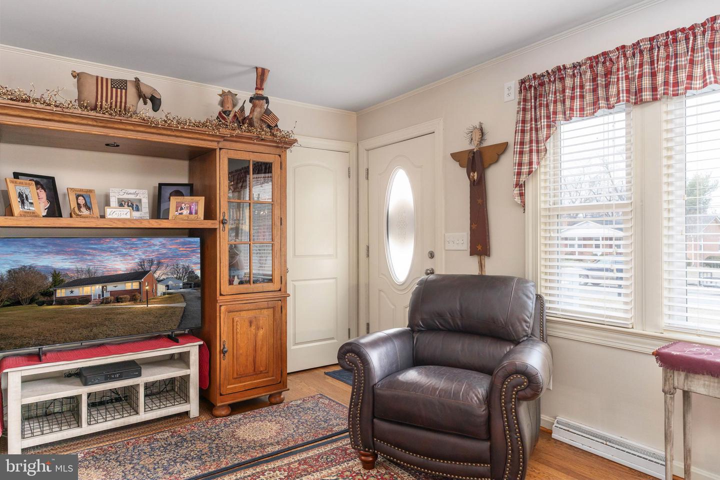 511 FERRY RD, FREDERICKSBURG, Virginia 22405, 3 Bedrooms Bedrooms, ,2 BathroomsBathrooms,Residential,For sale,511 FERRY RD,VAST2046586 MLS # VAST2046586