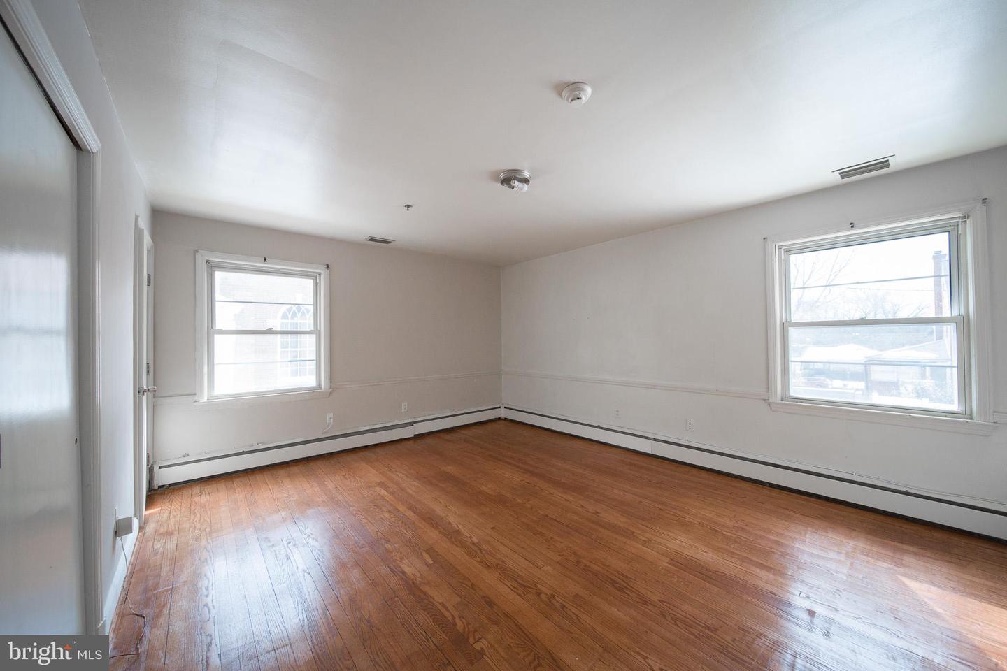 8020 EASTERN AVE NW, WASHINGTON, District Of Columbia 20012, 5 Bedrooms Bedrooms, ,3 BathroomsBathrooms,Residential,For sale,8020 EASTERN AVE NW,DCDC2248654 MLS # DCDC2248654