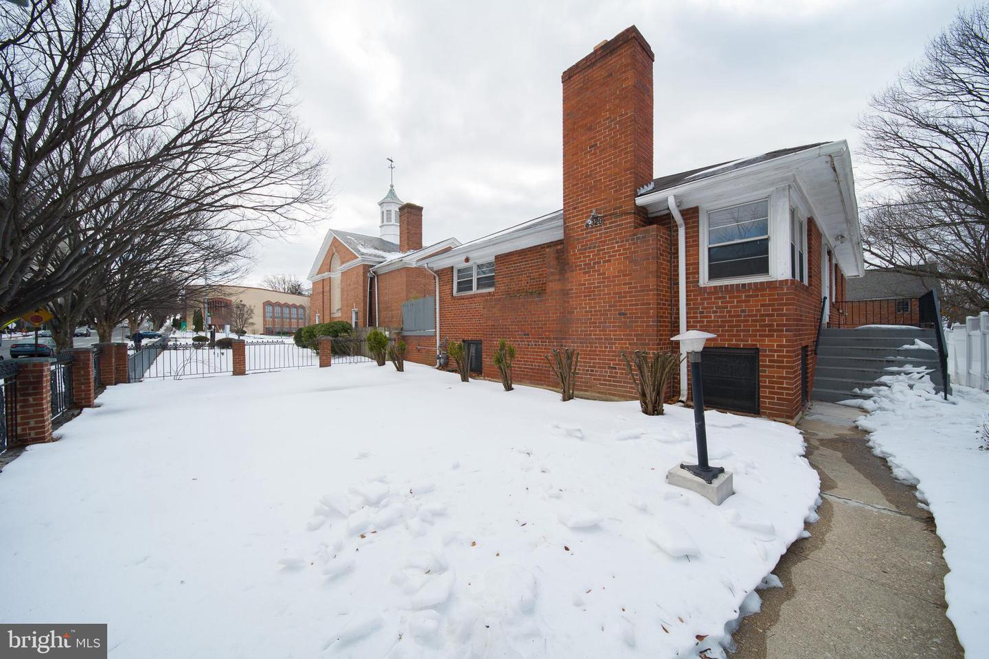 8020 EASTERN AVE NW, WASHINGTON, District Of Columbia 20012, 5 Bedrooms Bedrooms, ,3 BathroomsBathrooms,Residential,For sale,8020 EASTERN AVE NW,DCDC2248654 MLS # DCDC2248654