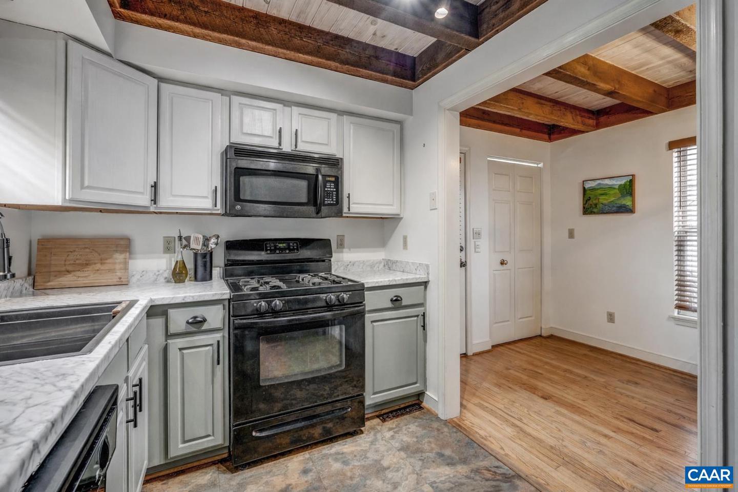 415 NW 12TH ST, CHARLOTTESVILLE, Virginia 22903, 2 Bedrooms Bedrooms, ,1 BathroomBathrooms,Residential,For sale,415 NW 12TH ST,673893 MLS # 673893