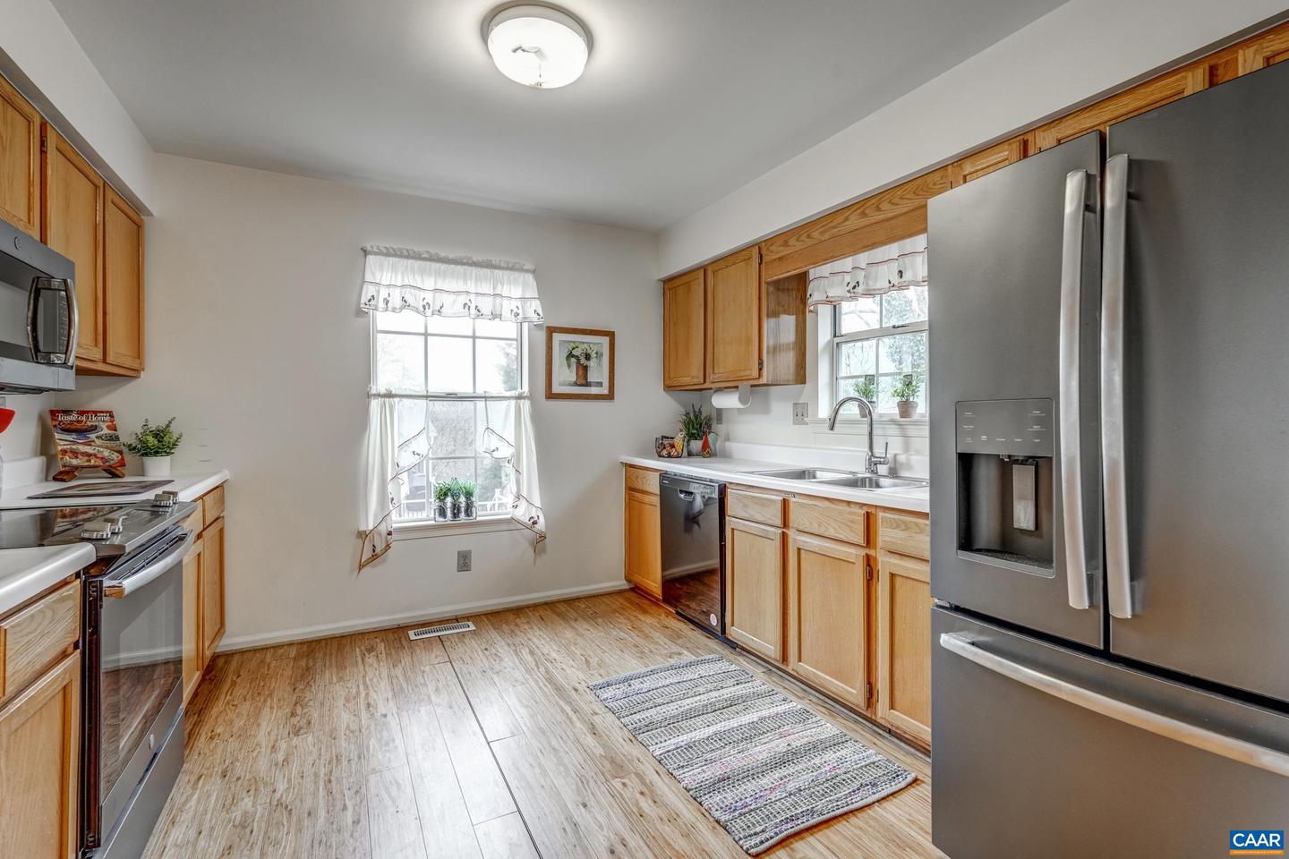 1445 WILLOW LAKE DR, CHARLOTTESVILLE, Virginia 22902, 3 Bedrooms Bedrooms, ,3 BathroomsBathrooms,Residential,For sale,1445 WILLOW LAKE DR,673894 MLS # 673894 1445 WILLOW LAKE DR, CHARLOTTESVILLE, Virginia 22902, 3 Bedrooms Bedrooms, ,3 BathroomsBathrooms,Residential,For sale,1445 WILLOW LAKE DR,673894 MLS # 673894