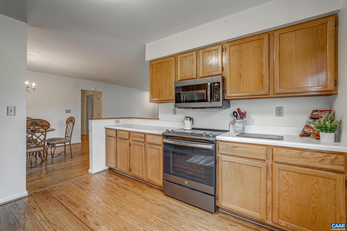 1445 WILLOW LAKE DR, CHARLOTTESVILLE, Virginia 22902, 3 Bedrooms Bedrooms, ,3 BathroomsBathrooms,Residential,For sale,1445 WILLOW LAKE DR,673894 MLS # 673894 1445 WILLOW LAKE DR, CHARLOTTESVILLE, Virginia 22902, 3 Bedrooms Bedrooms, ,3 BathroomsBathrooms,Residential,For sale,1445 WILLOW LAKE DR,673894 MLS # 673894