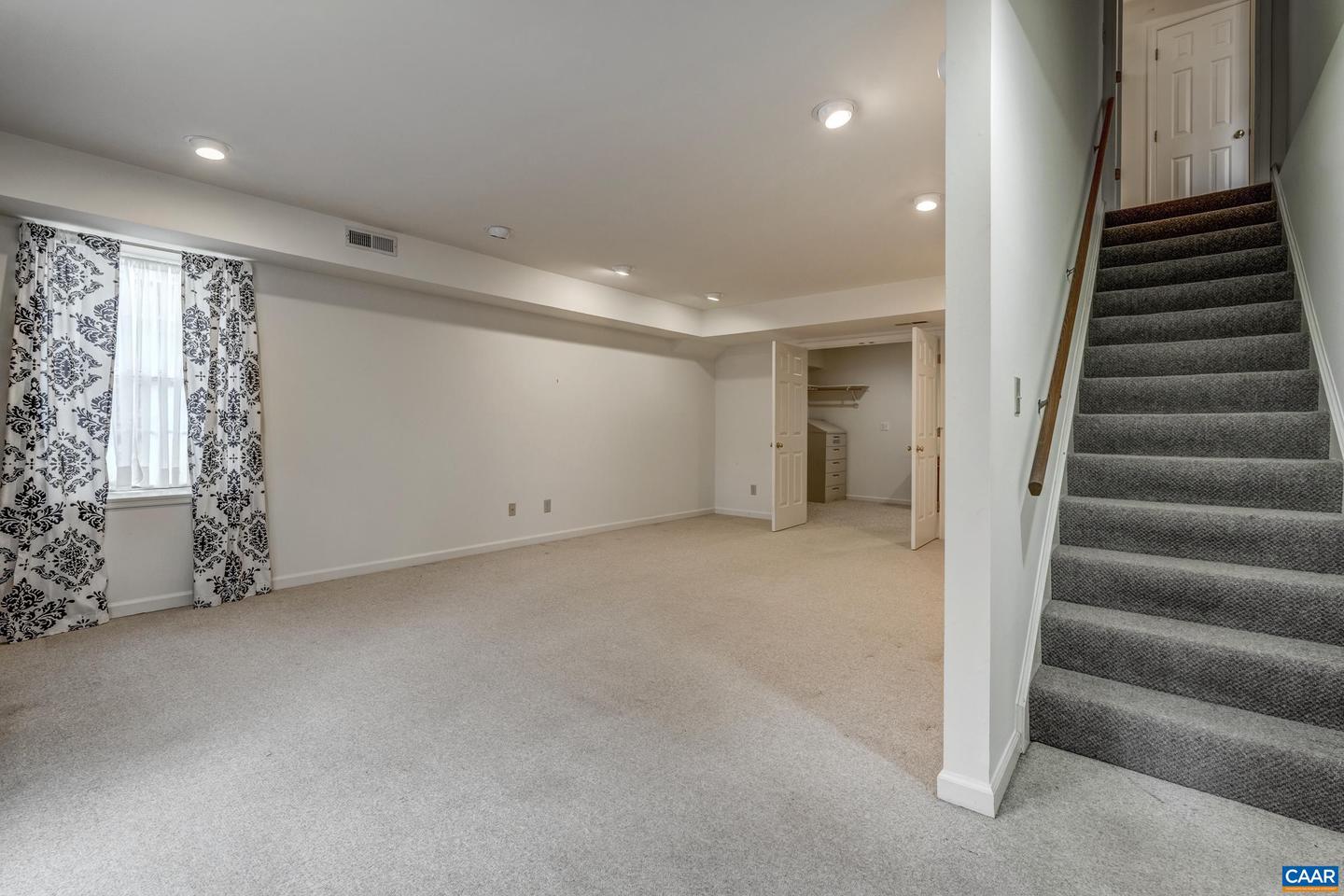 1445 WILLOW LAKE DR, CHARLOTTESVILLE, Virginia 22902, 3 Bedrooms Bedrooms, ,3 BathroomsBathrooms,Residential,For sale,1445 WILLOW LAKE DR,673894 MLS # 673894 1445 WILLOW LAKE DR, CHARLOTTESVILLE, Virginia 22902, 3 Bedrooms Bedrooms, ,3 BathroomsBathrooms,Residential,For sale,1445 WILLOW LAKE DR,673894 MLS # 673894