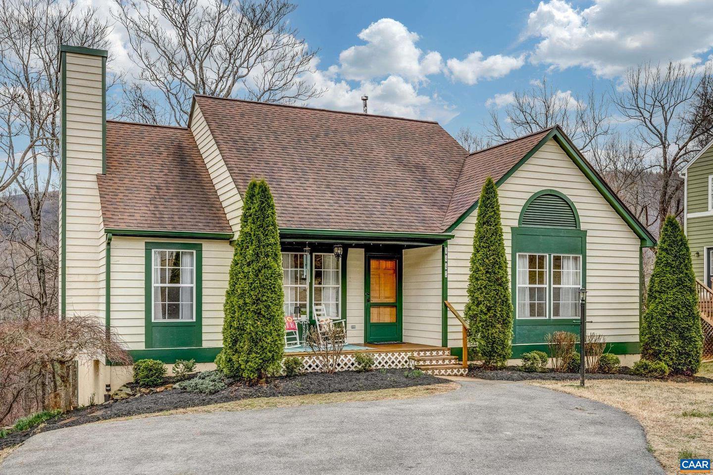 1445 WILLOW LAKE DR, CHARLOTTESVILLE, Virginia 22902, 3 Bedrooms Bedrooms, ,3 BathroomsBathrooms,Residential,For sale,1445 WILLOW LAKE DR,673894 MLS # 673894 1445 WILLOW LAKE DR, CHARLOTTESVILLE, Virginia 22902, 3 Bedrooms Bedrooms, ,3 BathroomsBathrooms,Residential,For sale,1445 WILLOW LAKE DR,673894 MLS # 673894