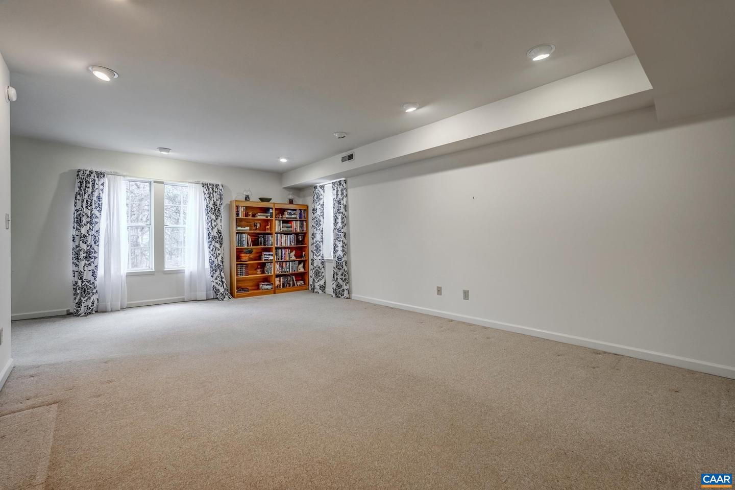 1445 WILLOW LAKE DR, CHARLOTTESVILLE, Virginia 22902, 3 Bedrooms Bedrooms, ,3 BathroomsBathrooms,Residential,For sale,1445 WILLOW LAKE DR,673894 MLS # 673894 1445 WILLOW LAKE DR, CHARLOTTESVILLE, Virginia 22902, 3 Bedrooms Bedrooms, ,3 BathroomsBathrooms,Residential,For sale,1445 WILLOW LAKE DR,673894 MLS # 673894