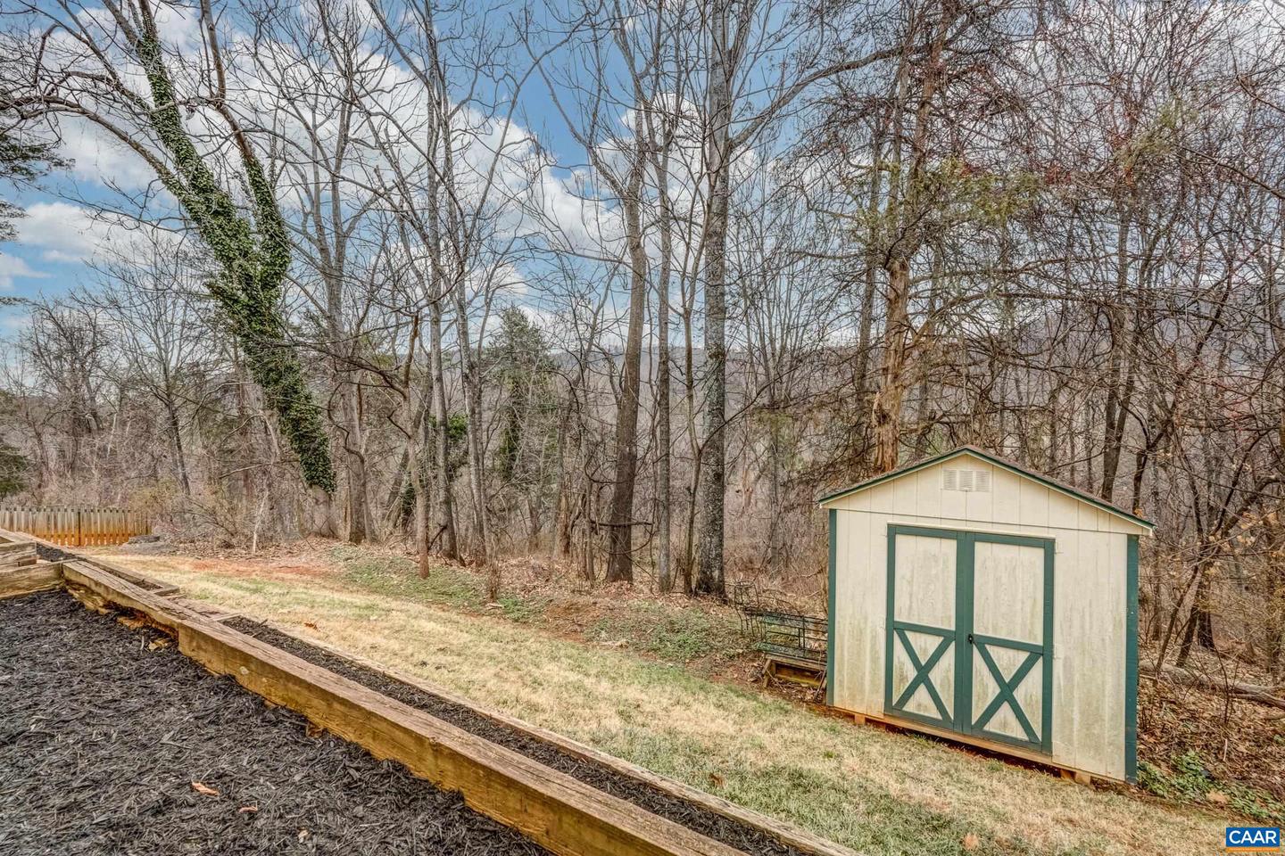 1445 WILLOW LAKE DR, CHARLOTTESVILLE, Virginia 22902, 3 Bedrooms Bedrooms, ,3 BathroomsBathrooms,Residential,For sale,1445 WILLOW LAKE DR,673894 MLS # 673894 1445 WILLOW LAKE DR, CHARLOTTESVILLE, Virginia 22902, 3 Bedrooms Bedrooms, ,3 BathroomsBathrooms,Residential,For sale,1445 WILLOW LAKE DR,673894 MLS # 673894