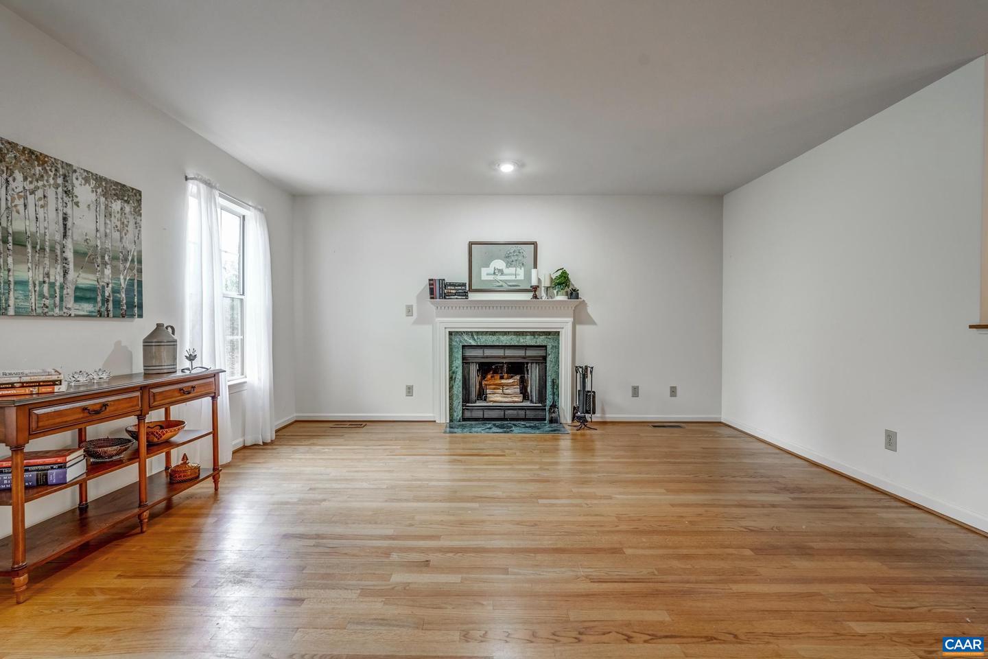 1445 WILLOW LAKE DR, CHARLOTTESVILLE, Virginia 22902, 3 Bedrooms Bedrooms, ,3 BathroomsBathrooms,Residential,For sale,1445 WILLOW LAKE DR,673894 MLS # 673894 1445 WILLOW LAKE DR, CHARLOTTESVILLE, Virginia 22902, 3 Bedrooms Bedrooms, ,3 BathroomsBathrooms,Residential,For sale,1445 WILLOW LAKE DR,673894 MLS # 673894