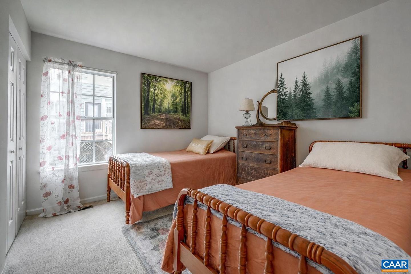 1445 WILLOW LAKE DR, CHARLOTTESVILLE, Virginia 22902, 3 Bedrooms Bedrooms, ,3 BathroomsBathrooms,Residential,For sale,1445 WILLOW LAKE DR,673894 MLS # 673894 1445 WILLOW LAKE DR, CHARLOTTESVILLE, Virginia 22902, 3 Bedrooms Bedrooms, ,3 BathroomsBathrooms,Residential,For sale,1445 WILLOW LAKE DR,673894 MLS # 673894