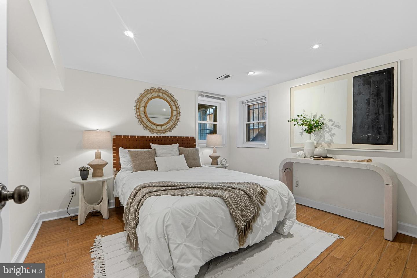 1927 15TH ST NW, WASHINGTON, District Of Columbia 20009, 5 Bedrooms Bedrooms, ,3 BathroomsBathrooms,Residential,For sale,1927 15TH ST NW,DCDC2248664 MLS # DCDC2248664