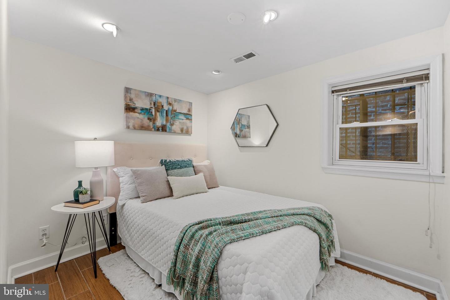 1927 15TH ST NW, WASHINGTON, District Of Columbia 20009, 5 Bedrooms Bedrooms, ,3 BathroomsBathrooms,Residential,For sale,1927 15TH ST NW,DCDC2248664 MLS # DCDC2248664