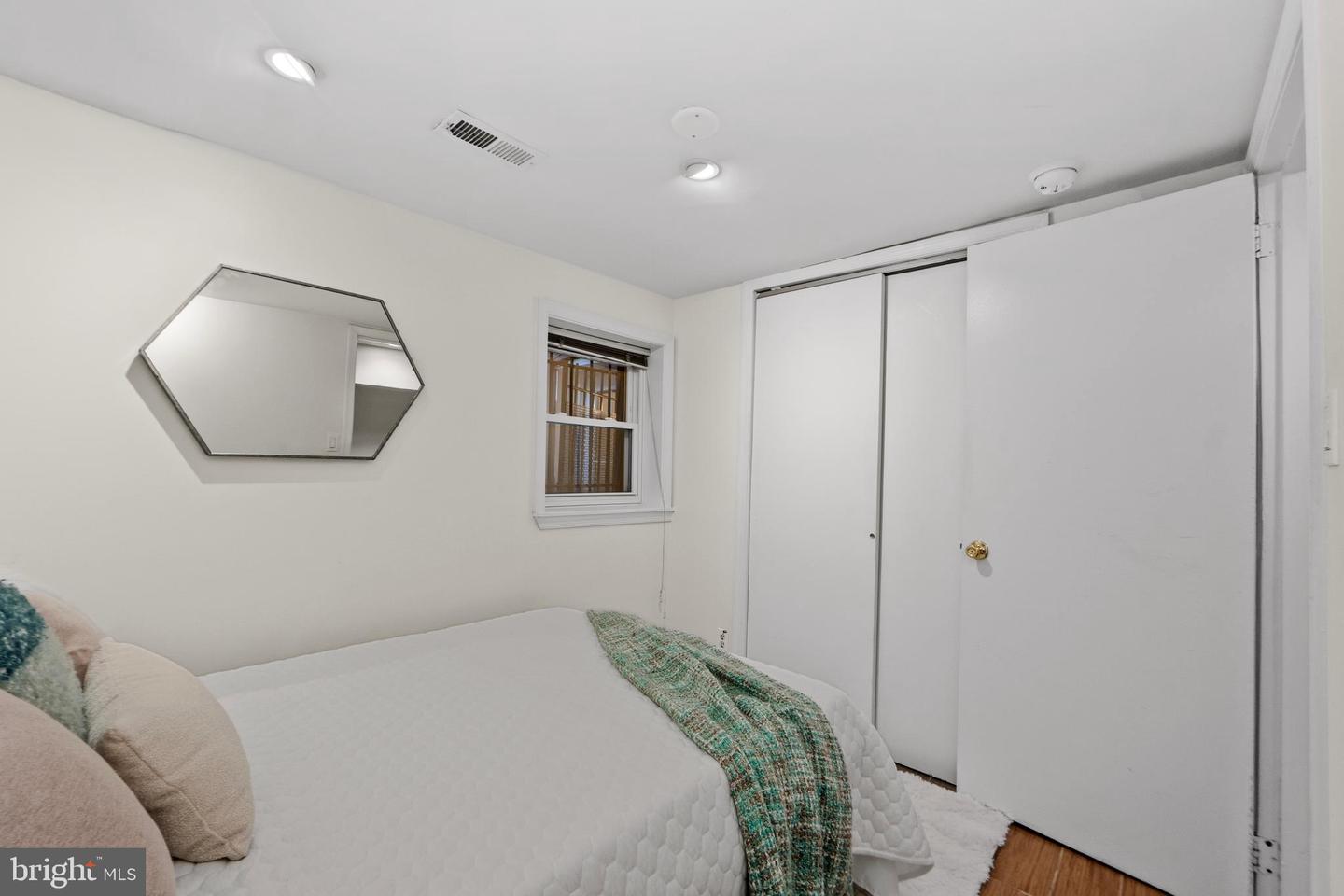 1927 15TH ST NW, WASHINGTON, District Of Columbia 20009, 5 Bedrooms Bedrooms, ,3 BathroomsBathrooms,Residential,For sale,1927 15TH ST NW,DCDC2248664 MLS # DCDC2248664