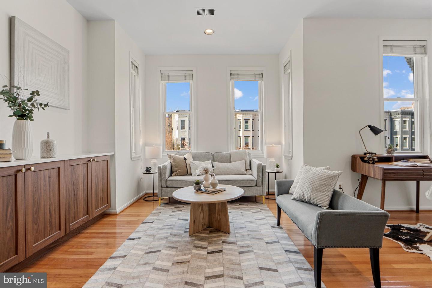 1927 15TH ST NW, WASHINGTON, District Of Columbia 20009, 5 Bedrooms Bedrooms, ,3 BathroomsBathrooms,Residential,For sale,1927 15TH ST NW,DCDC2248664 MLS # DCDC2248664