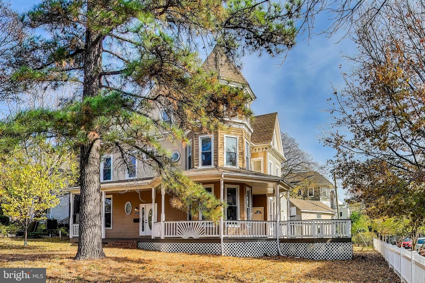 4301 KANSAS AVE NW, WASHINGTON, District Of Columbia 20011, 9 Bedrooms Bedrooms, 14 Rooms Rooms,4 BathroomsBathrooms,Residential,For sale,4301 KANSAS AVE NW,DCDC2248684 MLS # DCDC2248684