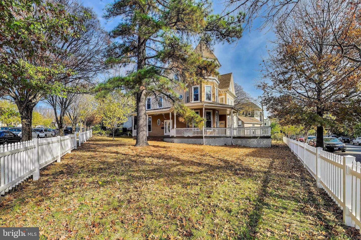 4301 KANSAS AVE NW, WASHINGTON, District Of Columbia 20011, 9 Bedrooms Bedrooms, 14 Rooms Rooms,4 BathroomsBathrooms,Residential,For sale,4301 KANSAS AVE NW,DCDC2248684 MLS # DCDC2248684