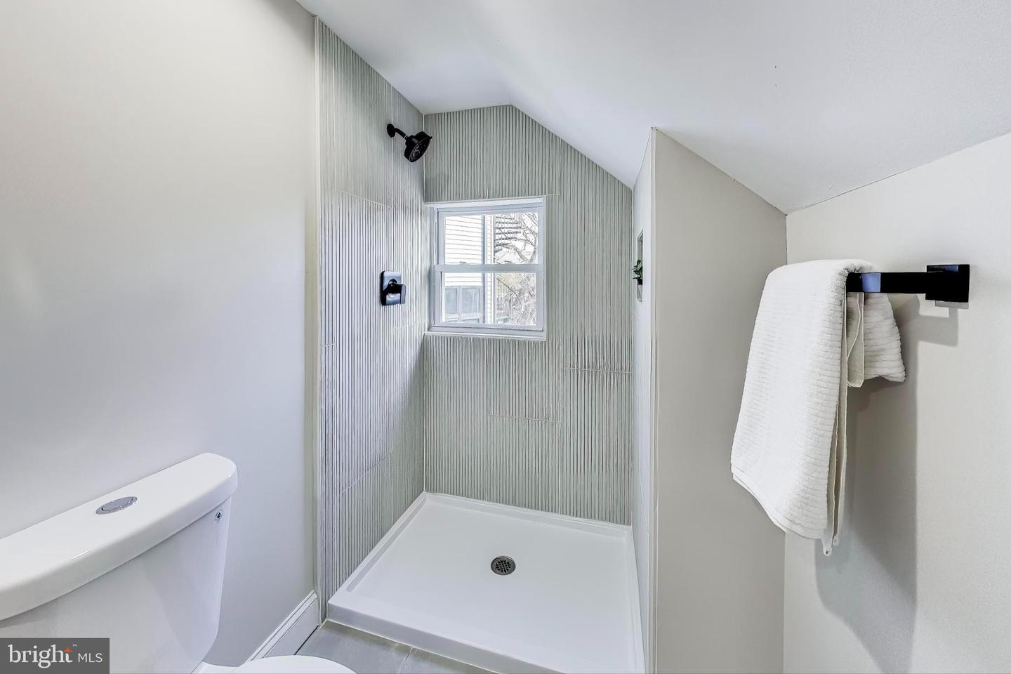 4301 KANSAS AVE NW, WASHINGTON, District Of Columbia 20011, 9 Bedrooms Bedrooms, 14 Rooms Rooms,4 BathroomsBathrooms,Residential,For sale,4301 KANSAS AVE NW,DCDC2248684 MLS # DCDC2248684