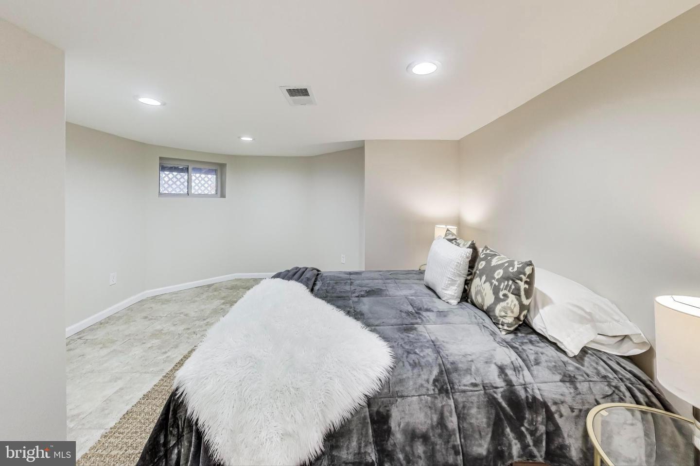 4301 KANSAS AVE NW, WASHINGTON, District Of Columbia 20011, 9 Bedrooms Bedrooms, 14 Rooms Rooms,4 BathroomsBathrooms,Residential,For sale,4301 KANSAS AVE NW,DCDC2248684 MLS # DCDC2248684