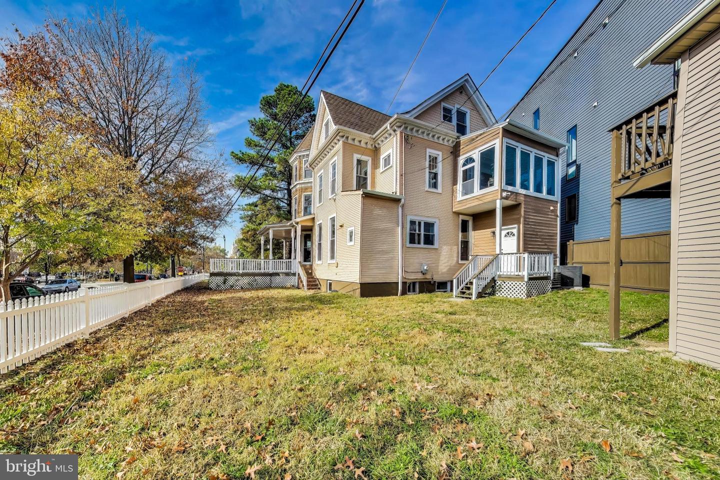 4301 KANSAS AVE NW, WASHINGTON, District Of Columbia 20011, 9 Bedrooms Bedrooms, 14 Rooms Rooms,4 BathroomsBathrooms,Residential,For sale,4301 KANSAS AVE NW,DCDC2248684 MLS # DCDC2248684