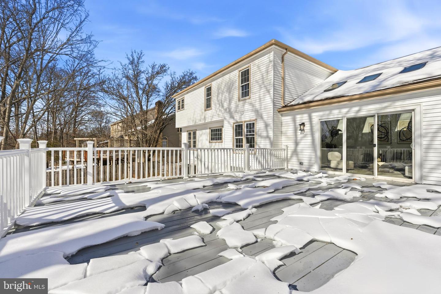 12011 MEADOWVILLE CT, HERNDON, Virginia 20170, 6 Bedrooms Bedrooms, ,3 BathroomsBathrooms,Residential,For sale,12011 MEADOWVILLE CT,VAFX2293858 MLS # VAFX2293858