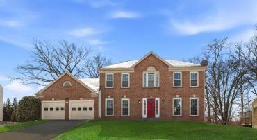 12011 MEADOWVILLE CT, HERNDON, Virginia 20170, 6 Bedrooms Bedrooms, ,3 BathroomsBathrooms,Residential,For sale,12011 MEADOWVILLE CT,VAFX2293858 MLS # VAFX2293858