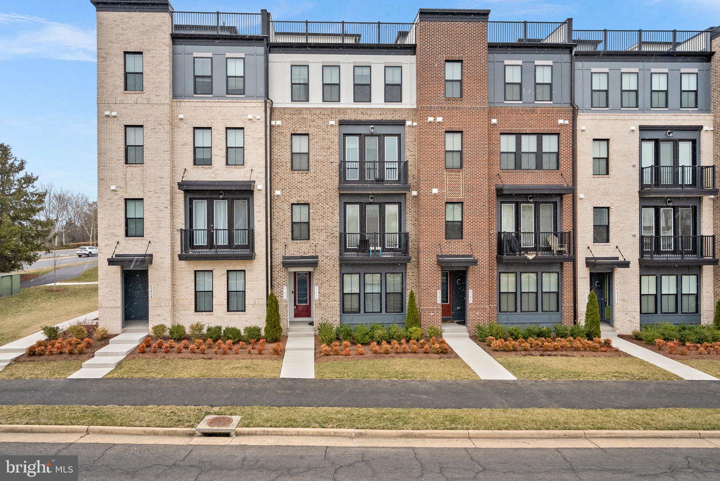 43406 FARRINGDON SQ, BROADLANDS, Virginia 20148, 3 Bedrooms Bedrooms, ,2 BathroomsBathrooms,Residential,For sale,43406 FARRINGDON SQ,VALO2117270 MLS # VALO2117270