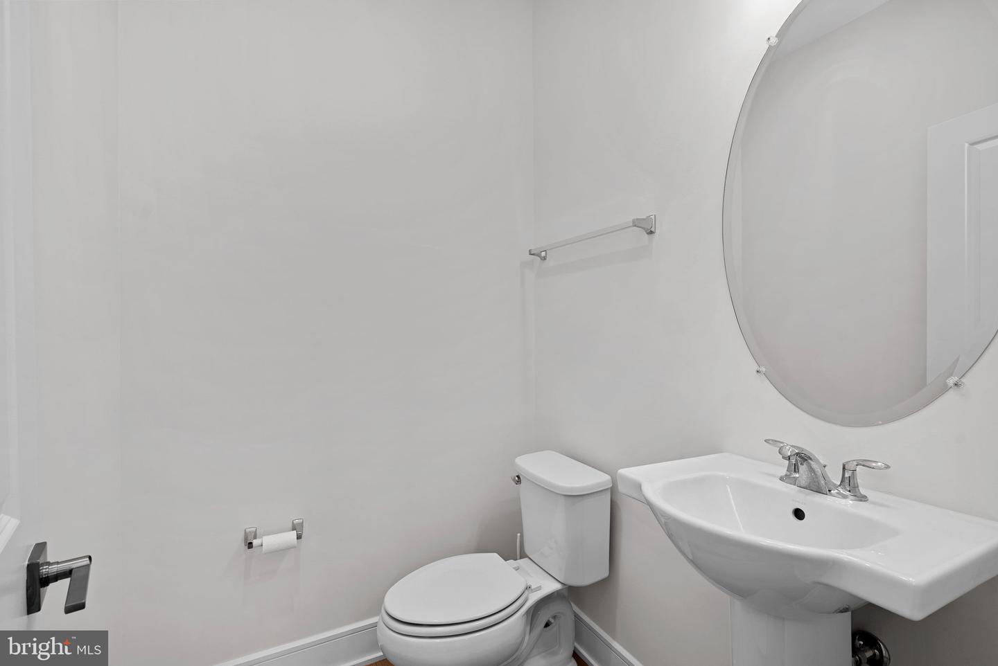 43406 FARRINGDON SQ, BROADLANDS, Virginia 20148, 3 Bedrooms Bedrooms, ,2 BathroomsBathrooms,Residential,For sale,43406 FARRINGDON SQ,VALO2117270 MLS # VALO2117270