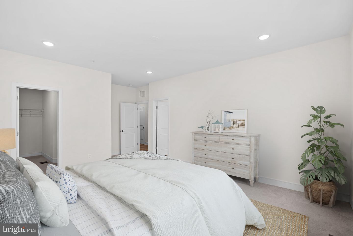 43406 FARRINGDON SQ, BROADLANDS, Virginia 20148, 3 Bedrooms Bedrooms, ,2 BathroomsBathrooms,Residential,For sale,43406 FARRINGDON SQ,VALO2117270 MLS # VALO2117270