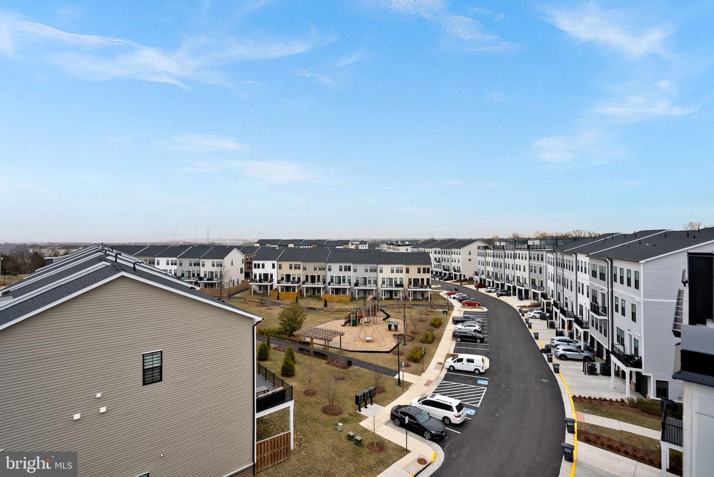 43406 FARRINGDON SQ, BROADLANDS, Virginia 20148, 3 Bedrooms Bedrooms, ,2 BathroomsBathrooms,Residential,For sale,43406 FARRINGDON SQ,VALO2117270 MLS # VALO2117270