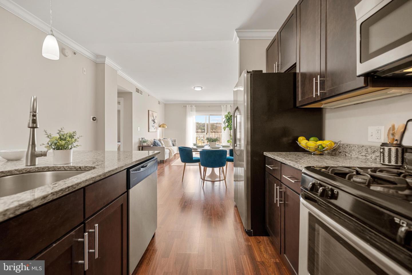 6301 EDSALL RD #323, ALEXANDRIA, Virginia 22312, 1 Bedroom Bedrooms, 2 Rooms Rooms,1 BathroomBathrooms,Residential,For sale,6301 EDSALL RD #323,VAFX2293862 MLS # VAFX2293862