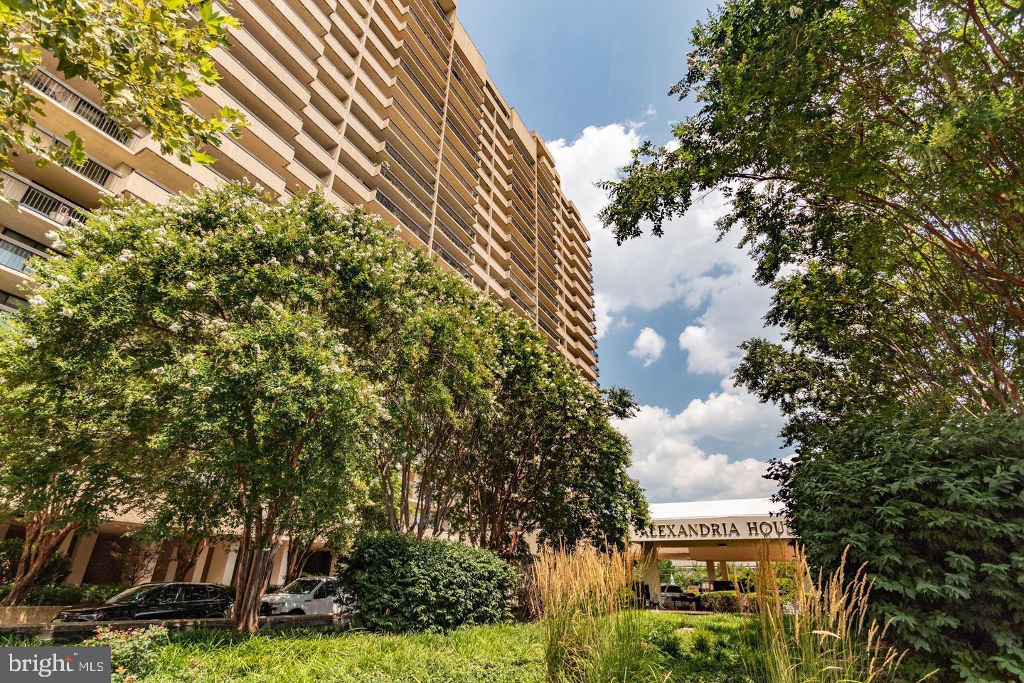 400 MADISON ST #1607, ALEXANDRIA, Virginia 22314, 2 Bedrooms Bedrooms, ,2 BathroomsBathrooms,Residential,For sale,400 MADISON ST #1607,VAAX2054728 MLS # VAAX2054728