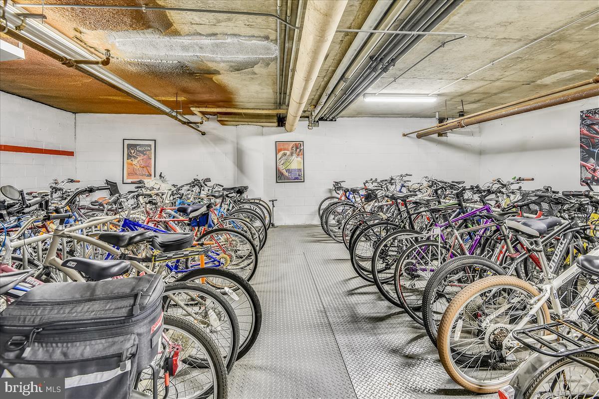 400 MADISON ST #1607, ALEXANDRIA, Virginia 22314, 2 Bedrooms Bedrooms, ,2 BathroomsBathrooms,Residential,For sale,400 MADISON ST #1607,VAAX2054728 MLS # VAAX2054728