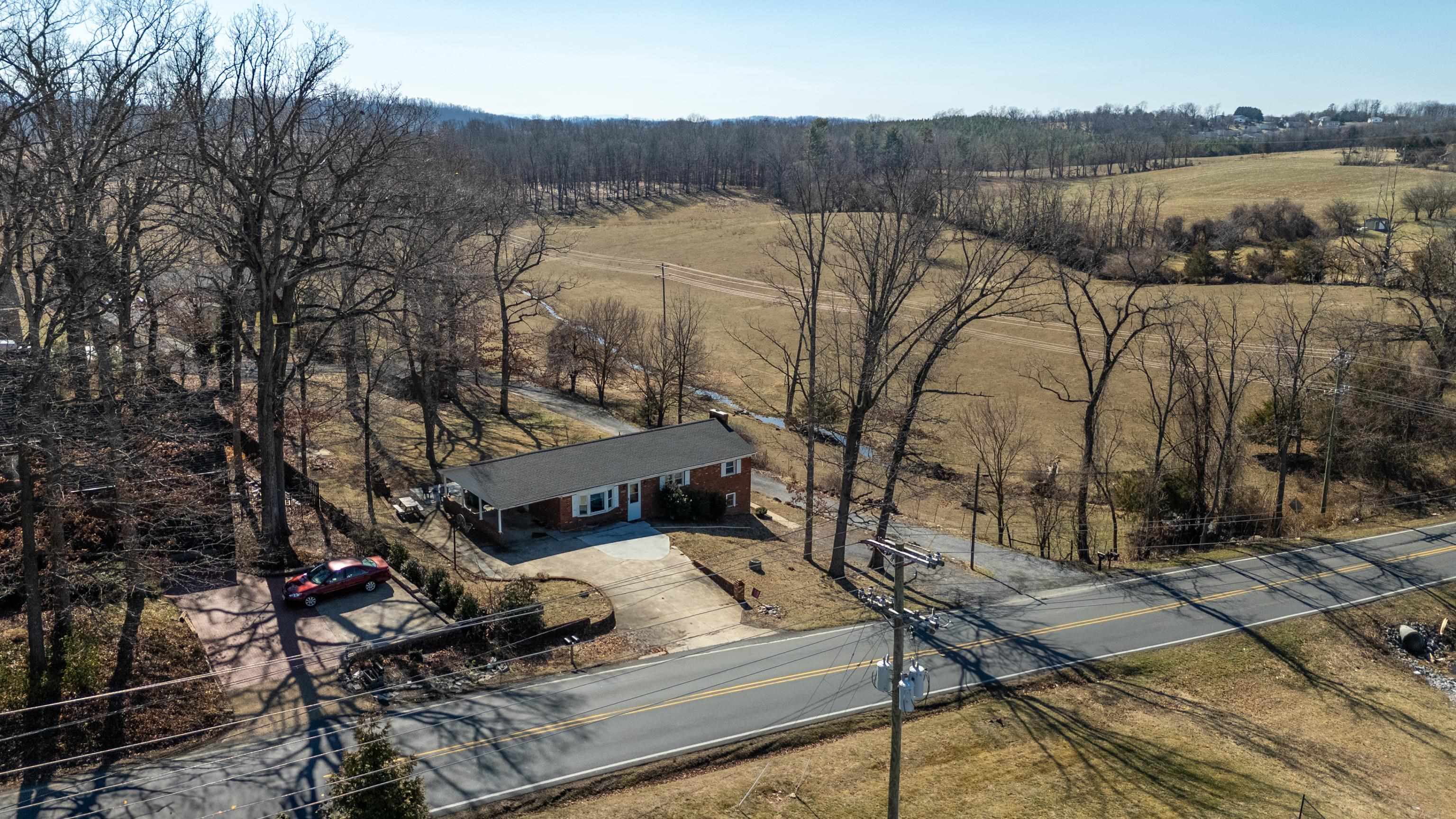 2502 RIDGEDALE RD, ROCKINGHAM, Virginia 22801, ,Residential,2502 RIDGEDALE RD,673919 MLS # 673919