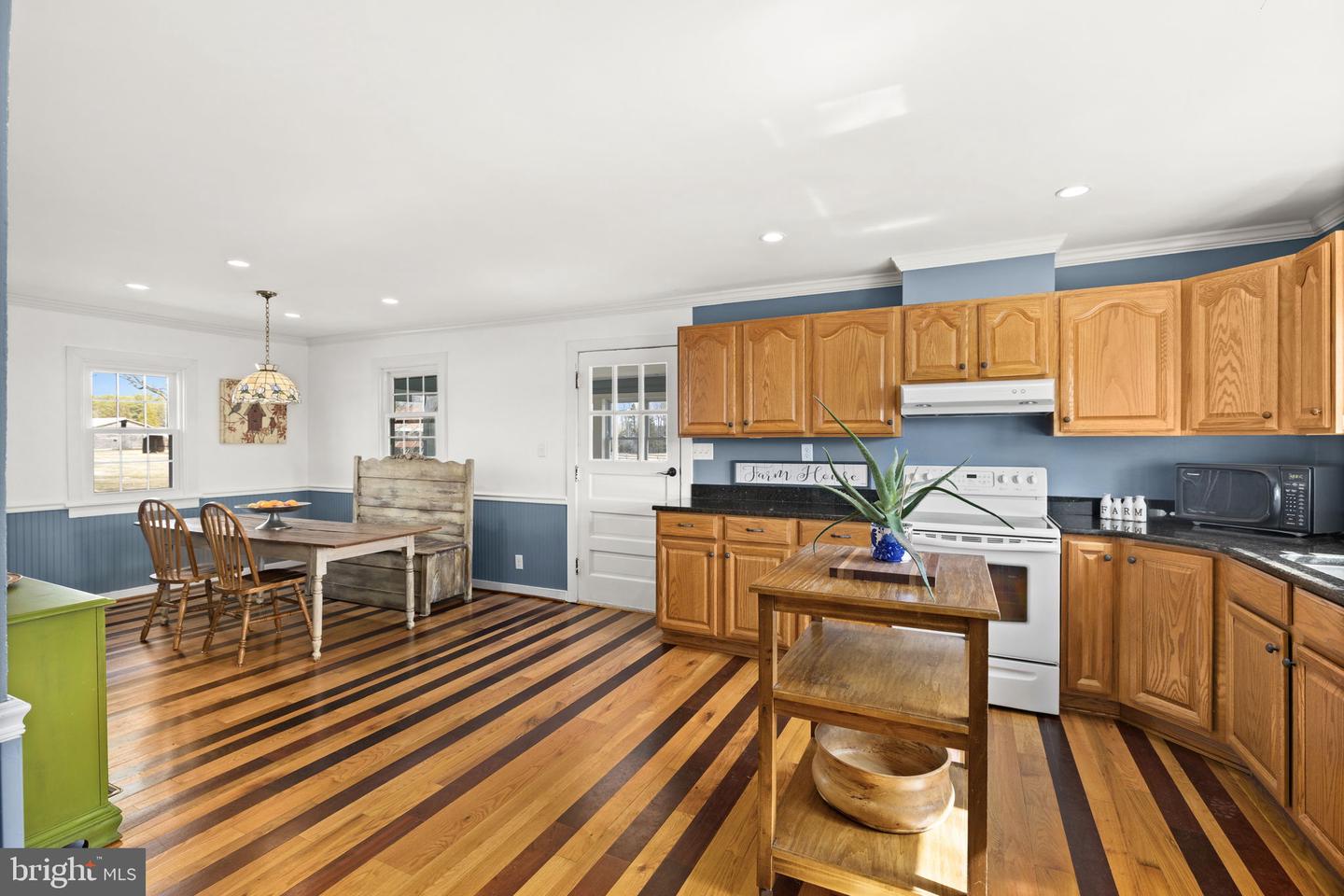 1815 COUNTRY RD, BEAVERDAM, Virginia 23015, 3 Bedrooms Bedrooms, ,2 BathroomsBathrooms,Farm,For sale,1815 COUNTRY RD,VACV2009574 MLS # VACV2009574