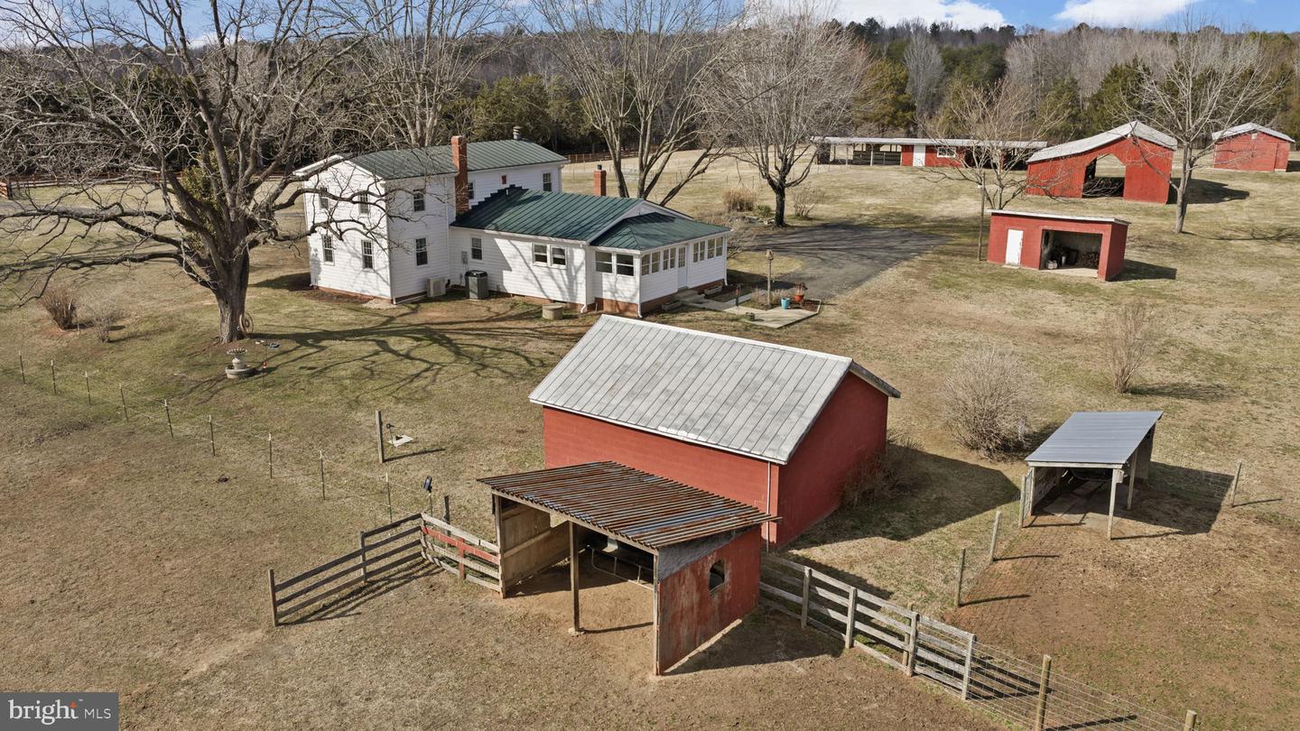 1815 COUNTRY RD, BEAVERDAM, Virginia 23015, 3 Bedrooms Bedrooms, ,2 BathroomsBathrooms,Farm,For sale,1815 COUNTRY RD,VACV2009574 MLS # VACV2009574