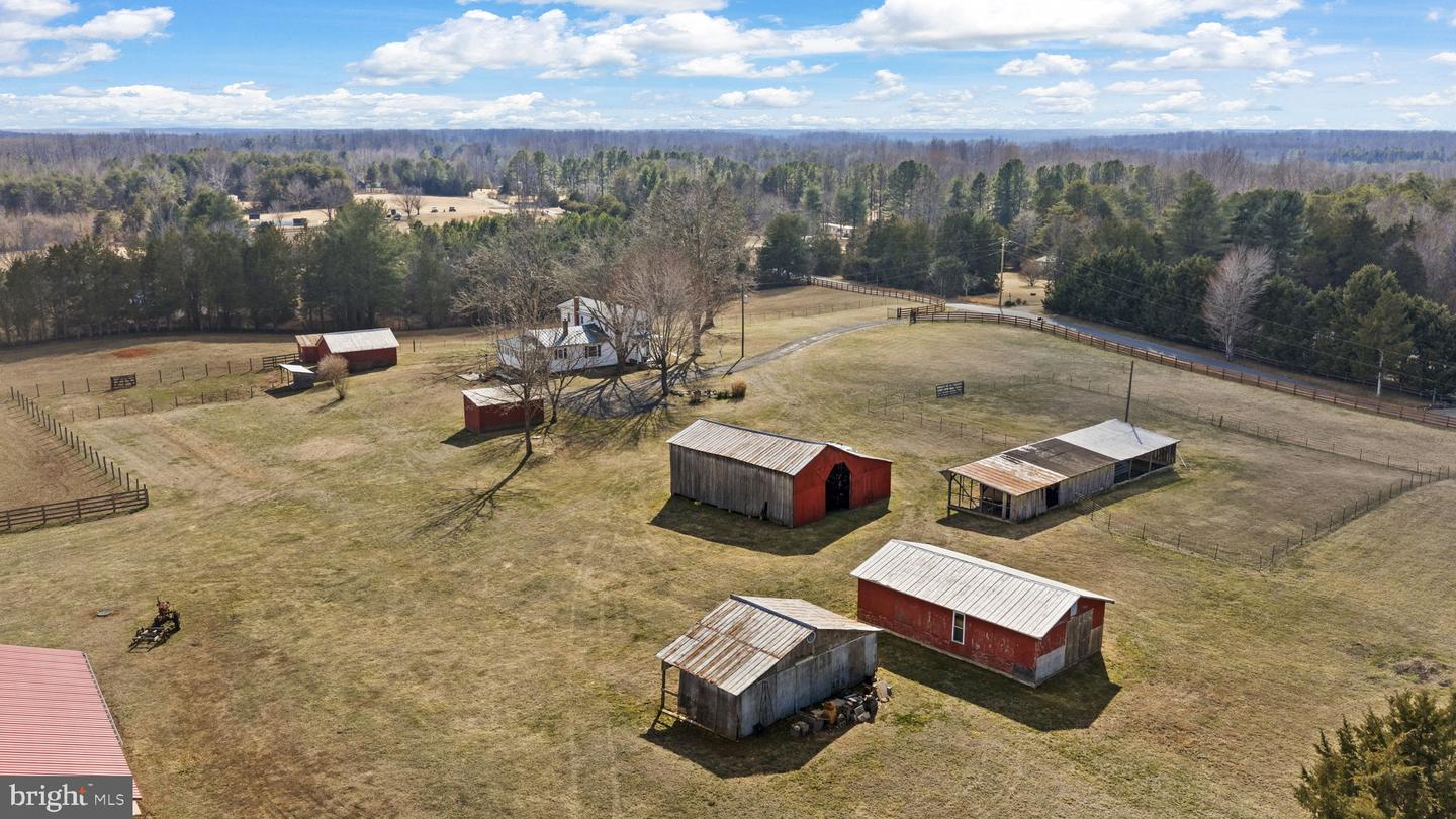 1815 COUNTRY RD, BEAVERDAM, Virginia 23015, 3 Bedrooms Bedrooms, ,2 BathroomsBathrooms,Farm,For sale,1815 COUNTRY RD,VACV2009574 MLS # VACV2009574
