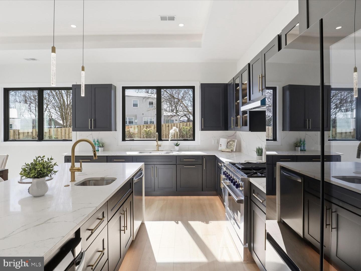 8503 MARQUETTE ST, VIENNA, Virginia 22180, 5 Bedrooms Bedrooms, ,5 BathroomsBathrooms,Residential,For sale,8503 MARQUETTE ST,VAFX2239616 MLS # VAFX2239616