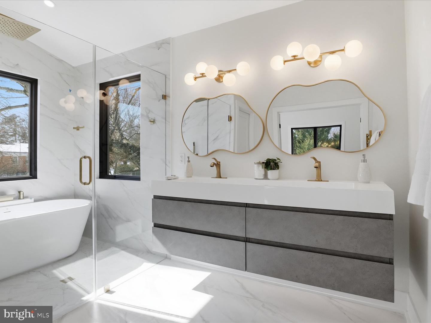 8503 MARQUETTE ST, VIENNA, Virginia 22180, 5 Bedrooms Bedrooms, ,5 BathroomsBathrooms,Residential,For sale,8503 MARQUETTE ST,VAFX2239616 MLS # VAFX2239616