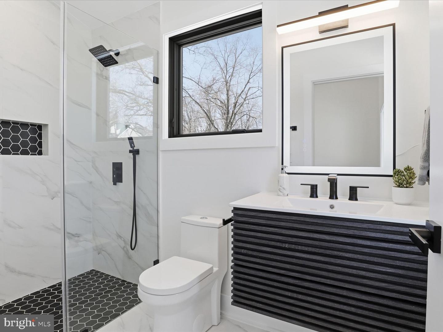 8503 MARQUETTE ST, VIENNA, Virginia 22180, 5 Bedrooms Bedrooms, ,5 BathroomsBathrooms,Residential,For sale,8503 MARQUETTE ST,VAFX2239616 MLS # VAFX2239616