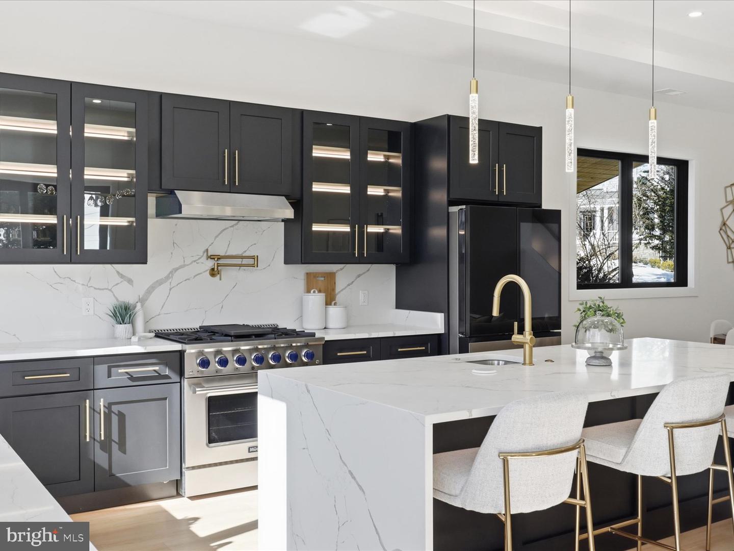 8503 MARQUETTE ST, VIENNA, Virginia 22180, 5 Bedrooms Bedrooms, ,5 BathroomsBathrooms,Residential,For sale,8503 MARQUETTE ST,VAFX2239616 MLS # VAFX2239616