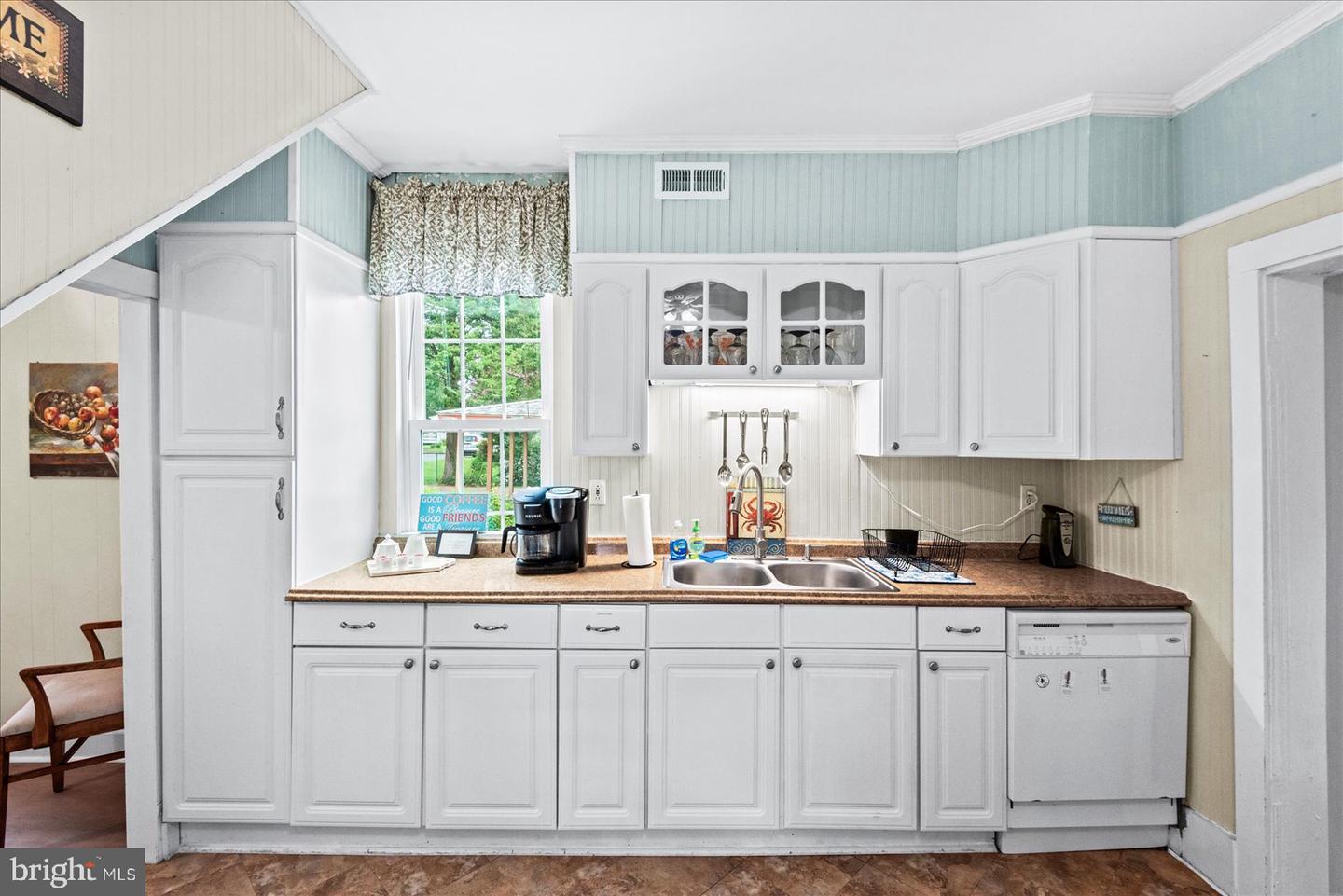 209 HAWTHORNE ST, COLONIAL BEACH, Virginia 22443, 4 Bedrooms Bedrooms, ,2 BathroomsBathrooms,Residential,For sale,209 HAWTHORNE ST,VAWE2009626 MLS # VAWE2009626