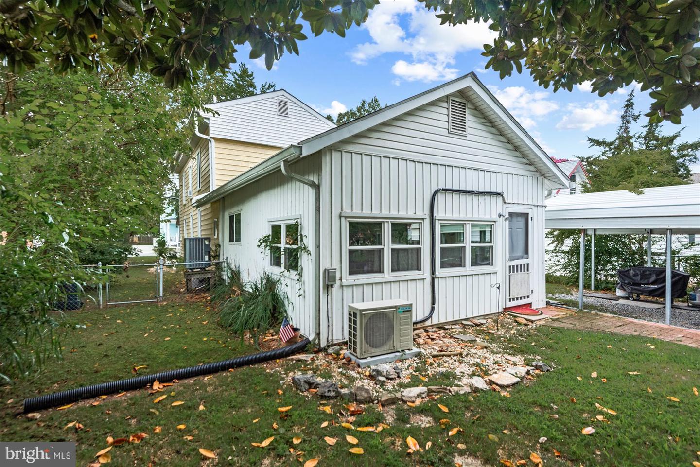 209 HAWTHORNE ST, COLONIAL BEACH, Virginia 22443, 4 Bedrooms Bedrooms, ,2 BathroomsBathrooms,Residential,For sale,209 HAWTHORNE ST,VAWE2009626 MLS # VAWE2009626