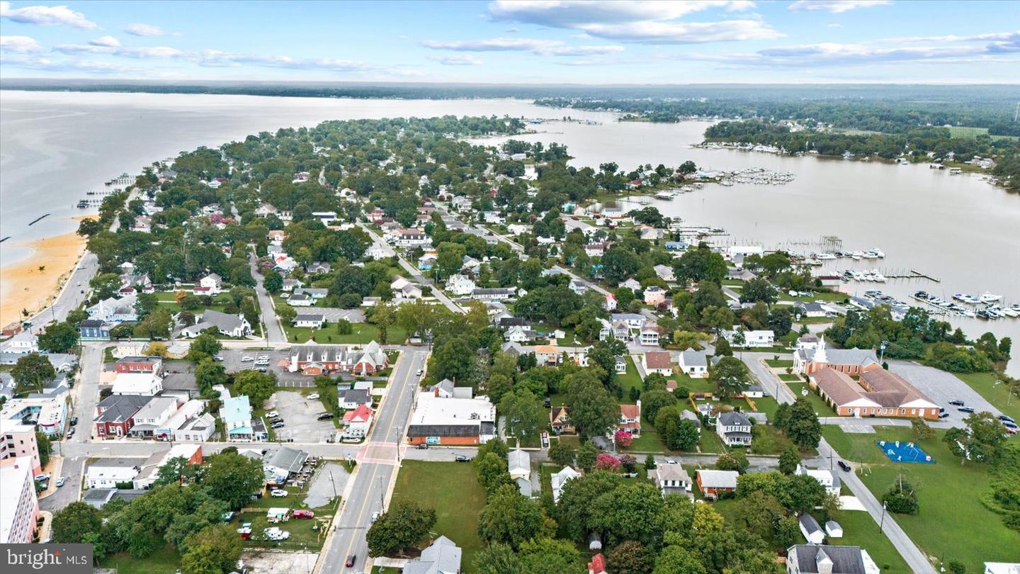 209 HAWTHORNE ST, COLONIAL BEACH, Virginia 22443, 4 Bedrooms Bedrooms, ,2 BathroomsBathrooms,Residential,For sale,209 HAWTHORNE ST,VAWE2009626 MLS # VAWE2009626