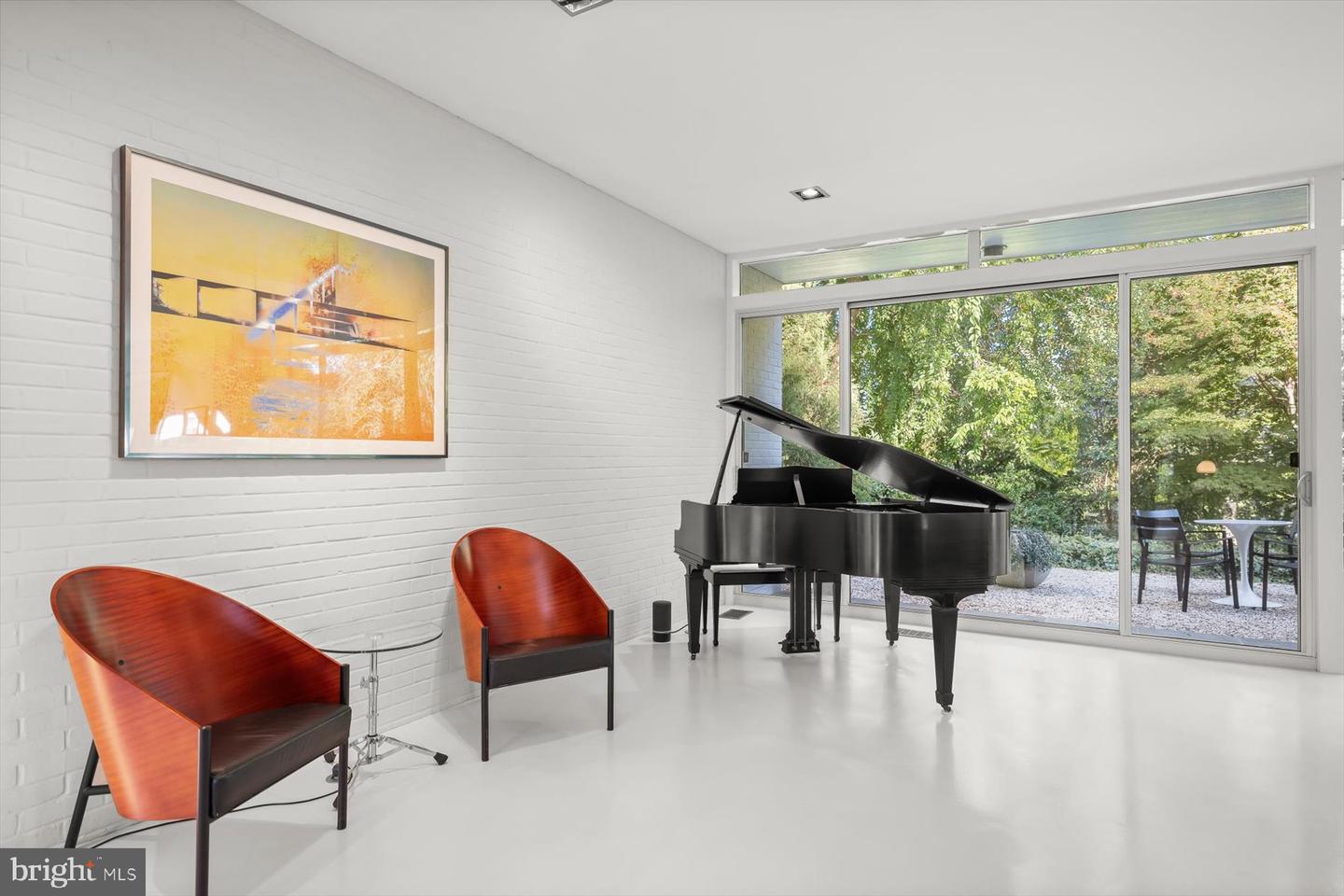 2533 N RIDGEVIEW RD, ARLINGTON, Virginia 22207, 6 Bedrooms Bedrooms, ,5 BathroomsBathrooms,Residential,For sale,2533 N RIDGEVIEW RD,VAAR2063684 MLS # VAAR2063684