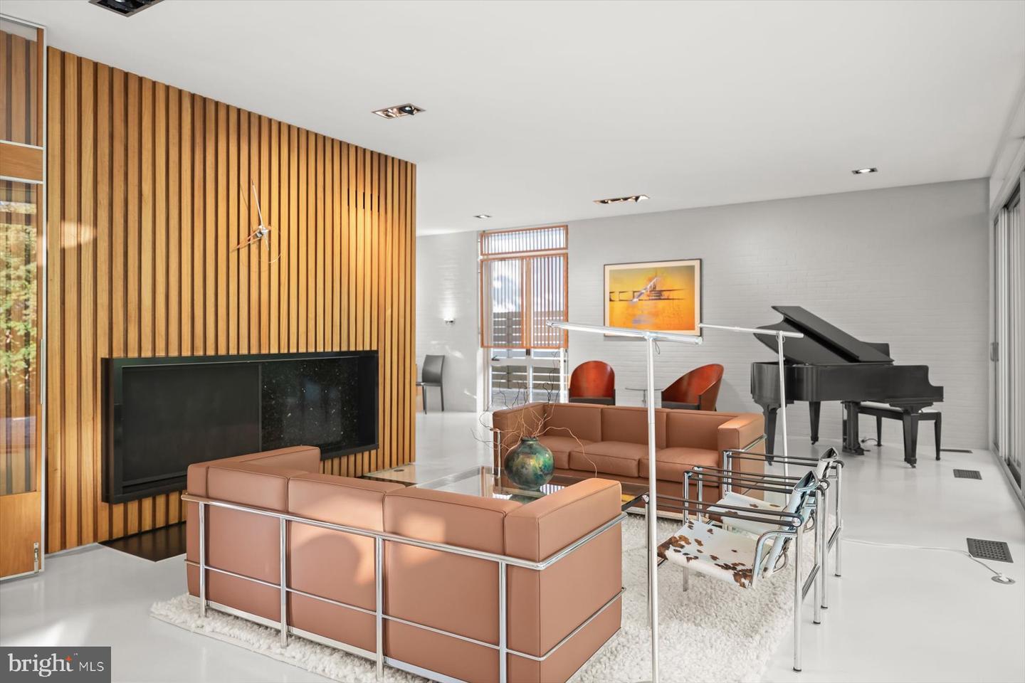 2533 N RIDGEVIEW RD, ARLINGTON, Virginia 22207, 6 Bedrooms Bedrooms, ,5 BathroomsBathrooms,Residential,For sale,2533 N RIDGEVIEW RD,VAAR2063684 MLS # VAAR2063684