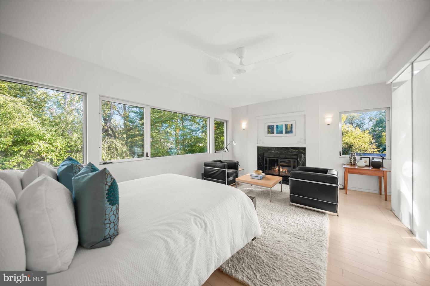 2533 N RIDGEVIEW RD, ARLINGTON, Virginia 22207, 6 Bedrooms Bedrooms, ,5 BathroomsBathrooms,Residential,For sale,2533 N RIDGEVIEW RD,VAAR2063684 MLS # VAAR2063684