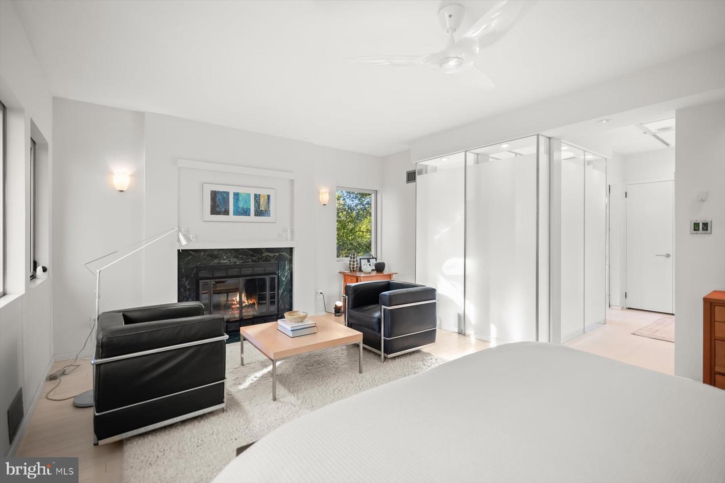 2533 N RIDGEVIEW RD, ARLINGTON, Virginia 22207, 6 Bedrooms Bedrooms, ,5 BathroomsBathrooms,Residential,For sale,2533 N RIDGEVIEW RD,VAAR2063684 MLS # VAAR2063684