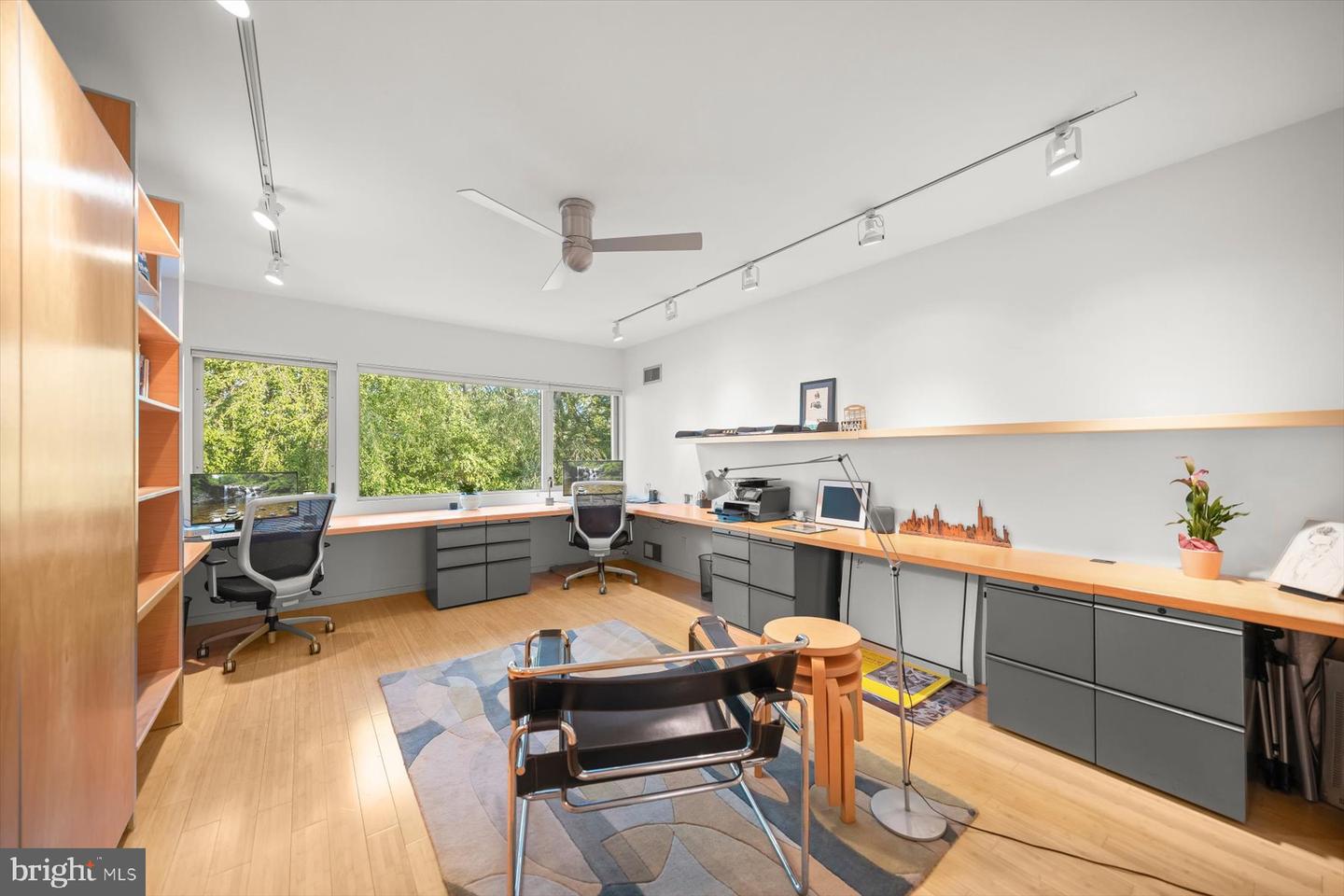 2533 N RIDGEVIEW RD, ARLINGTON, Virginia 22207, 6 Bedrooms Bedrooms, ,5 BathroomsBathrooms,Residential,For sale,2533 N RIDGEVIEW RD,VAAR2063684 MLS # VAAR2063684