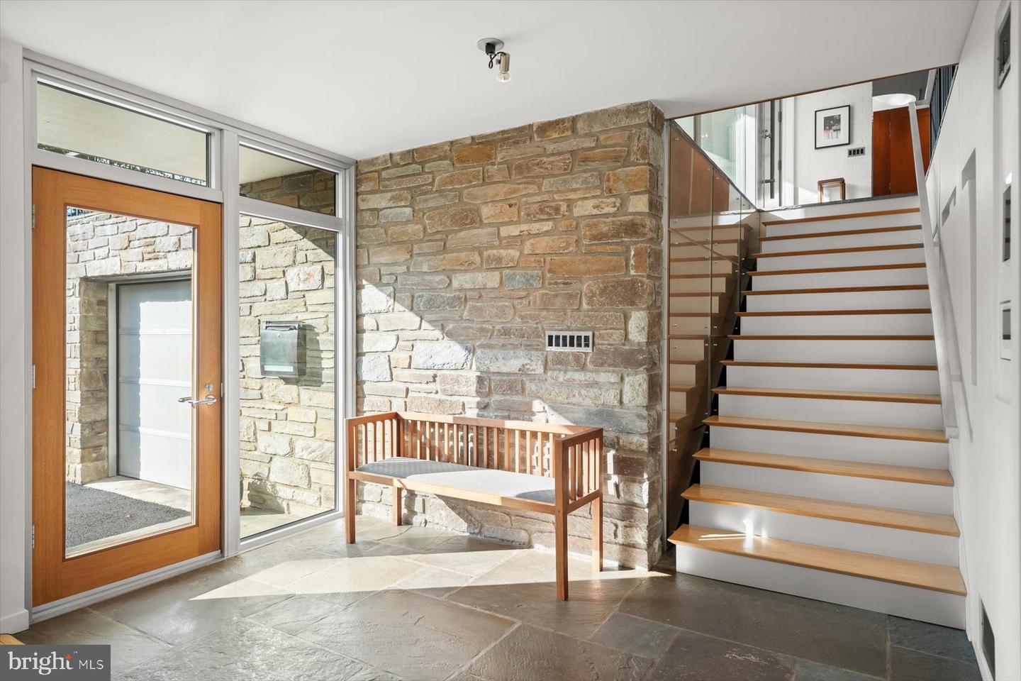 2533 N RIDGEVIEW RD, ARLINGTON, Virginia 22207, 6 Bedrooms Bedrooms, ,5 BathroomsBathrooms,Residential,For sale,2533 N RIDGEVIEW RD,VAAR2063684 MLS # VAAR2063684