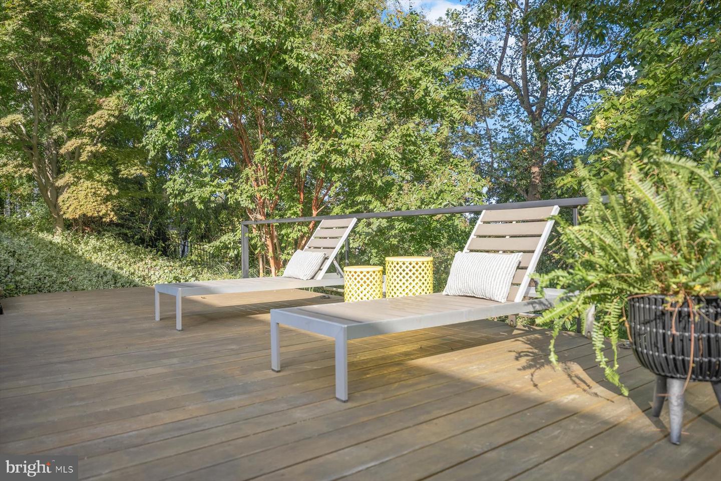 2533 N RIDGEVIEW RD, ARLINGTON, Virginia 22207, 6 Bedrooms Bedrooms, ,5 BathroomsBathrooms,Residential,For sale,2533 N RIDGEVIEW RD,VAAR2063684 MLS # VAAR2063684